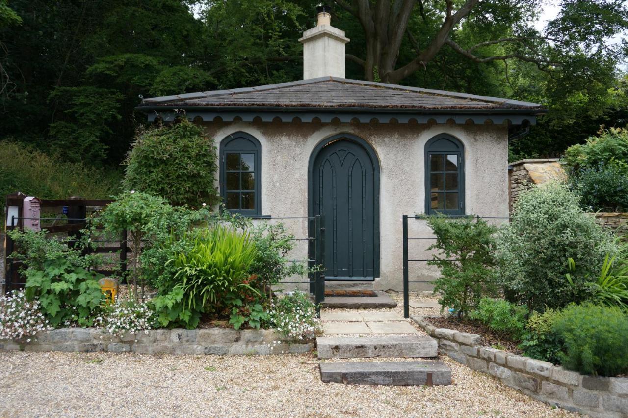 Gatekeepers Lodge, Dyrham Park エクステリア 写真