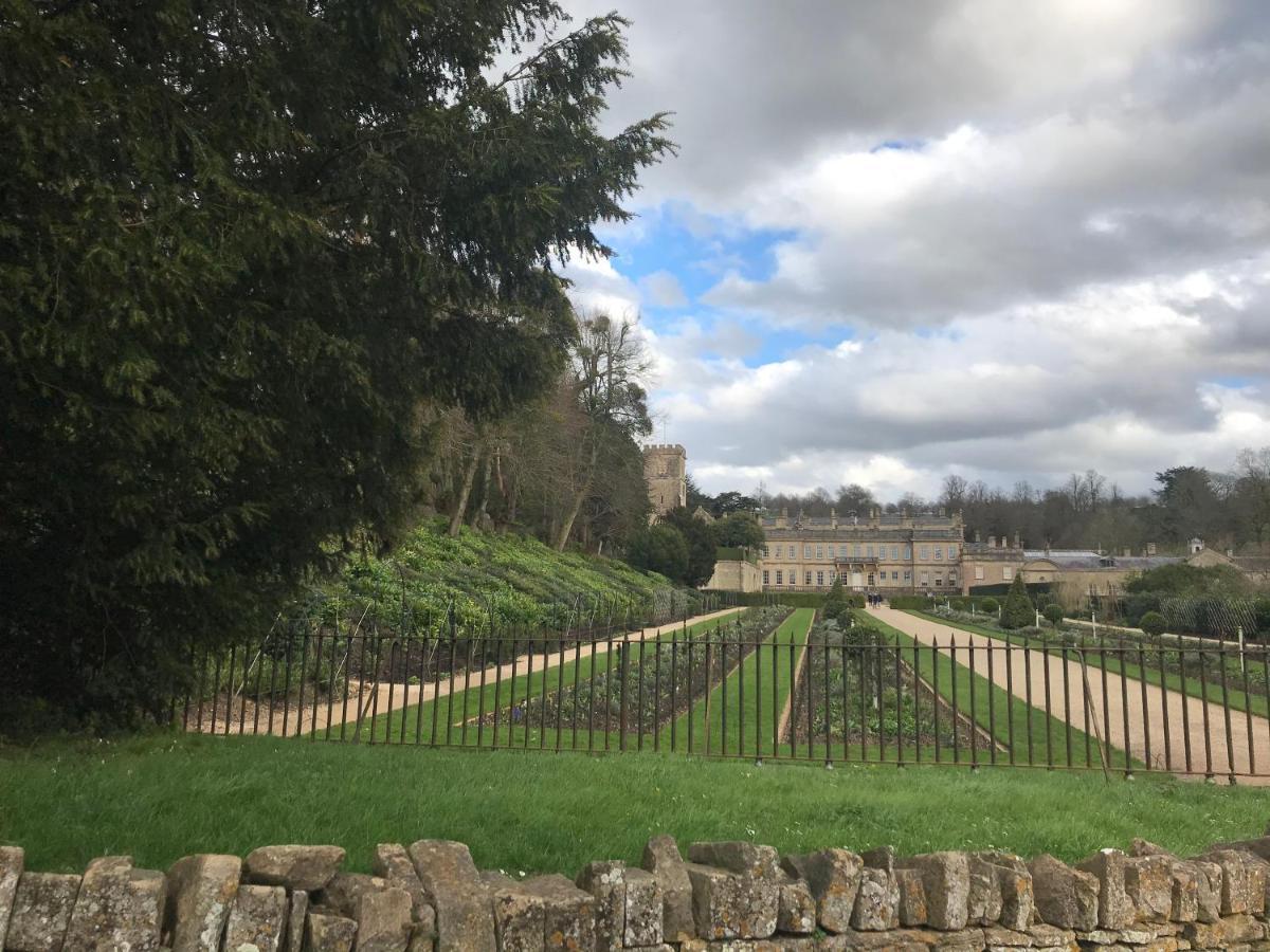 Gatekeepers Lodge, Dyrham Park エクステリア 写真